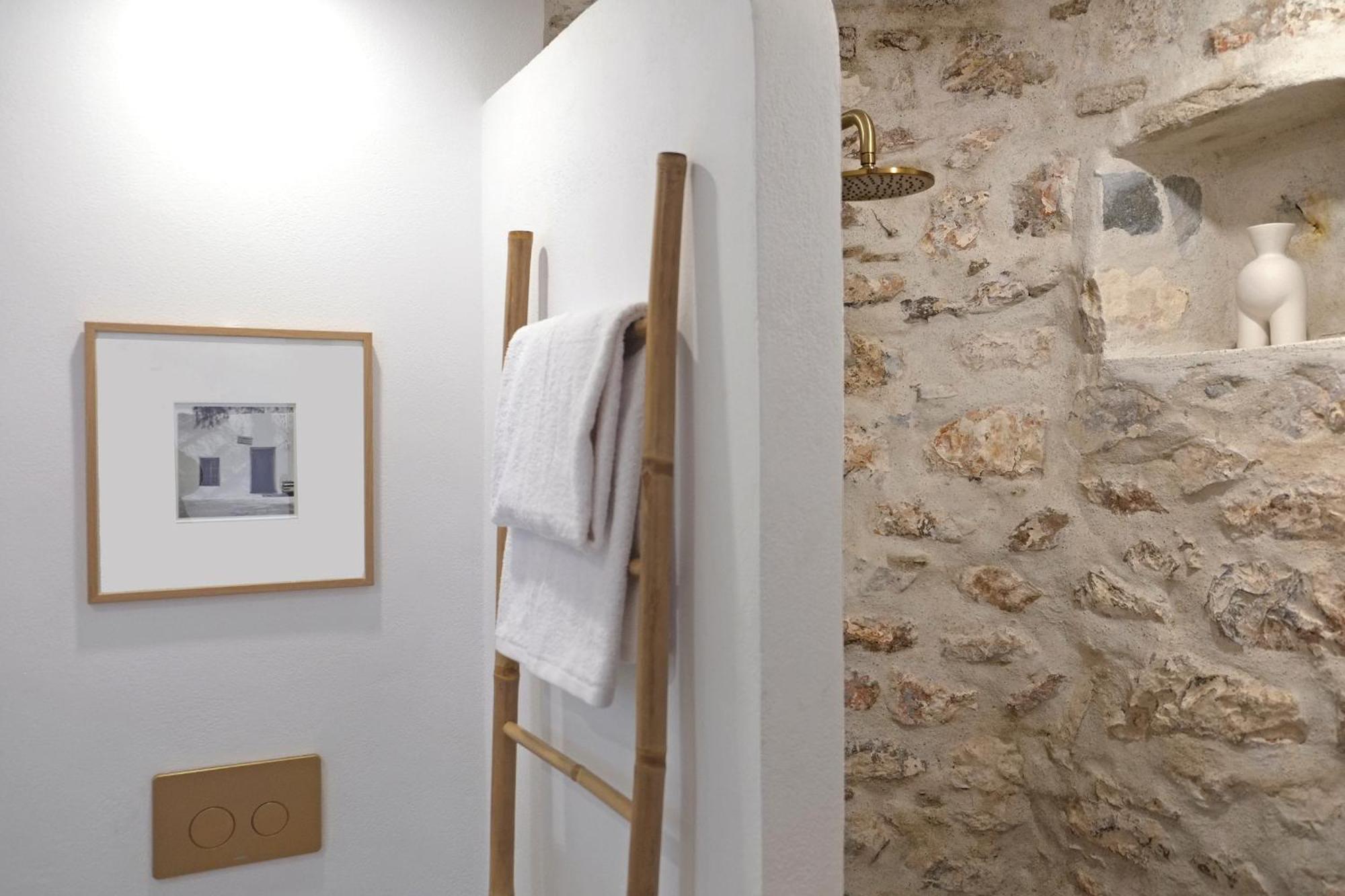 Hotel Arta Hydra Habitación foto